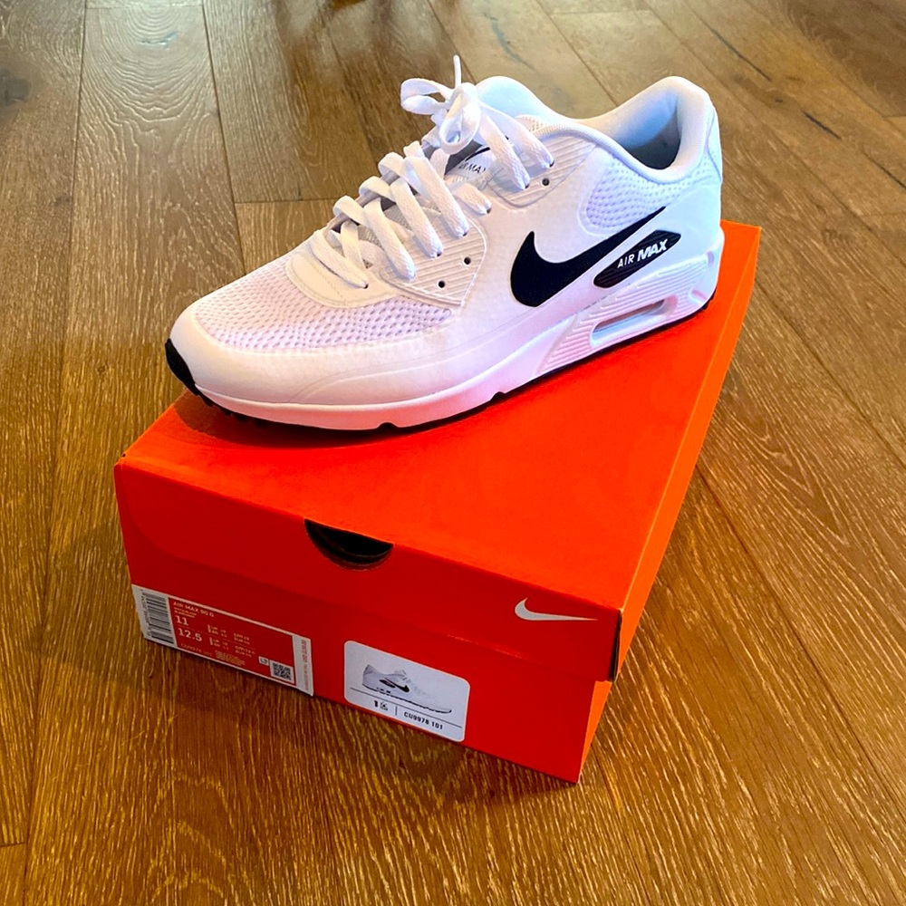 Nike Air Max 90 G New - Size 11